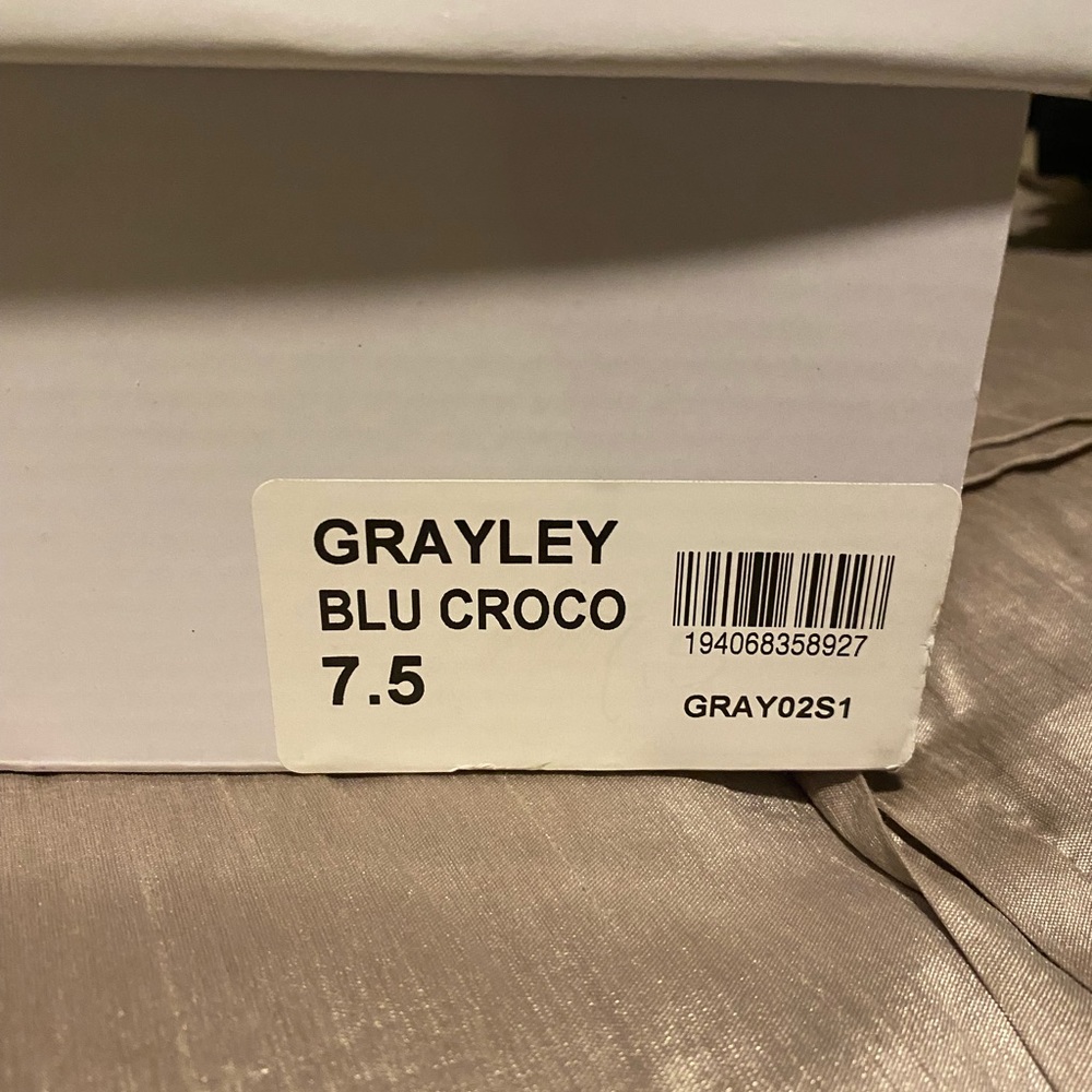 Never worn!  NEW!